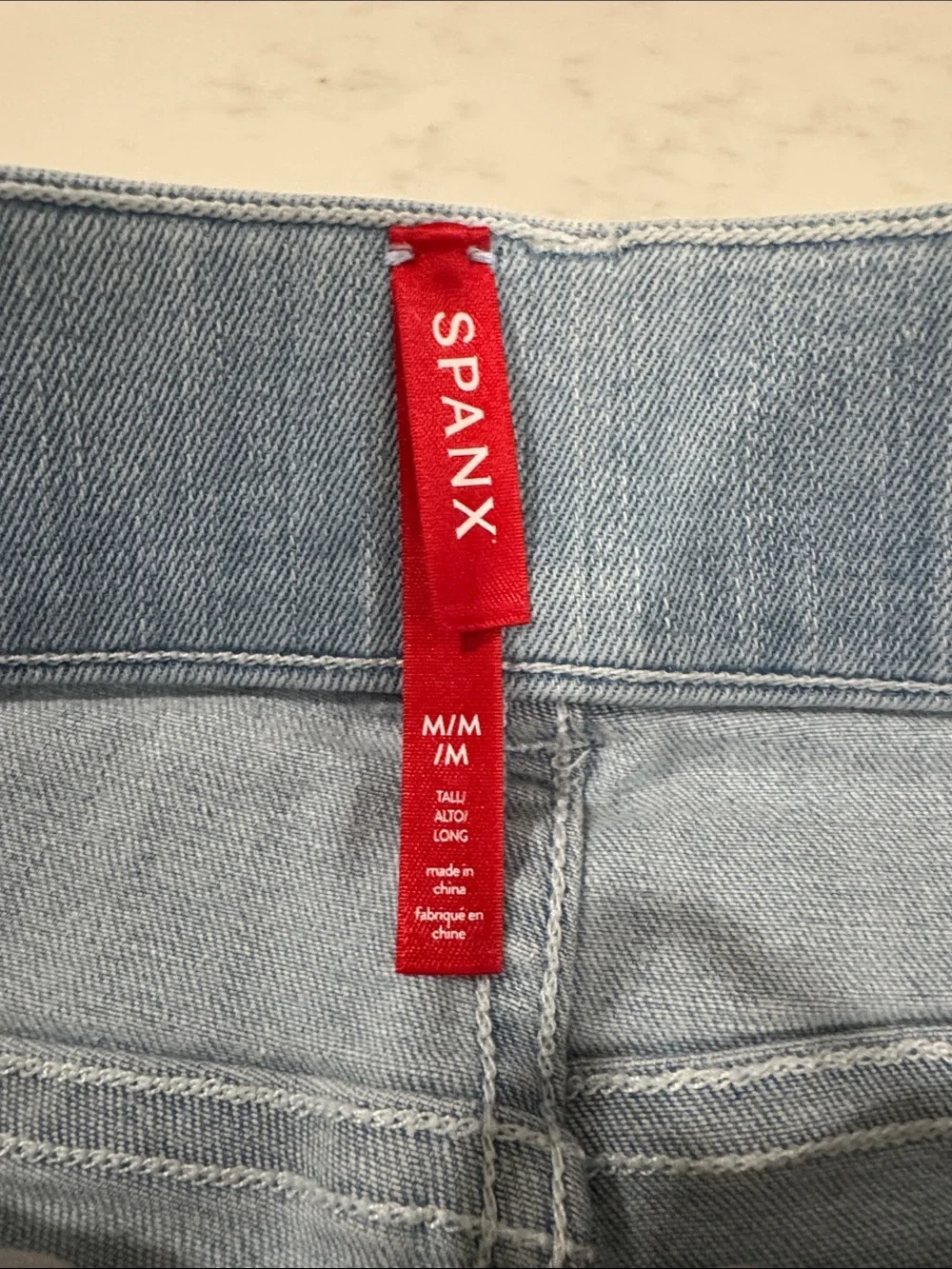 SPANX Women’s Light Wash Denim-Effect Jeggings
